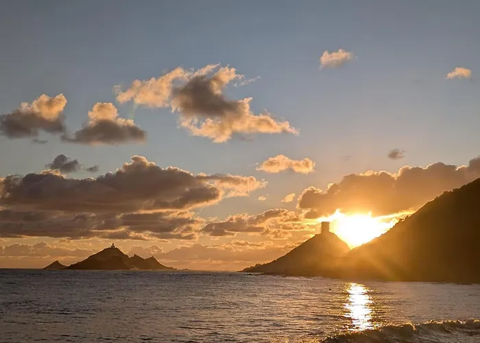 Bright With Balcony In Lägenhet Ajaccio (Corsica)
